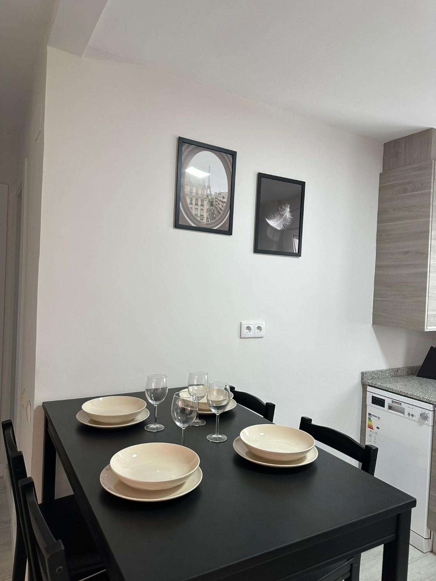Cozy Flat 5 Mins From The Beach Gijon Exterior photo